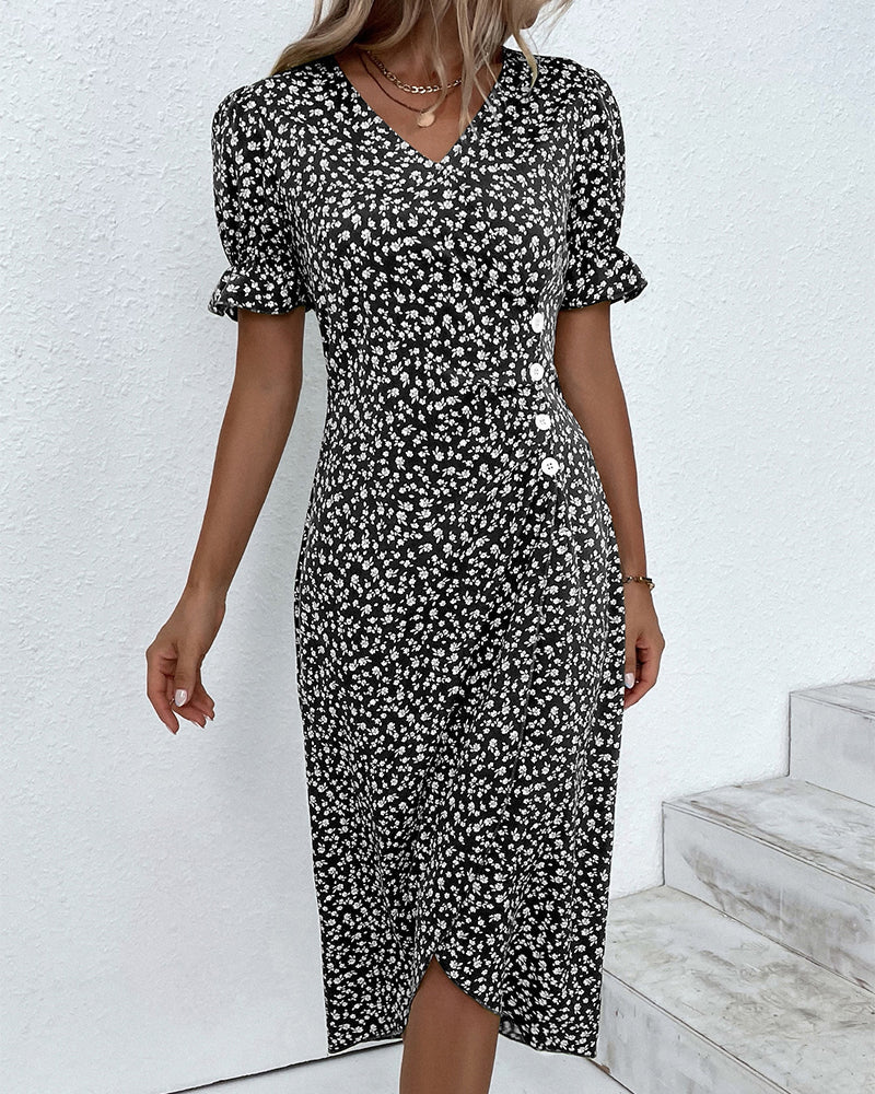 Midikleid Mit Blumenmuster Und Knopfdetail