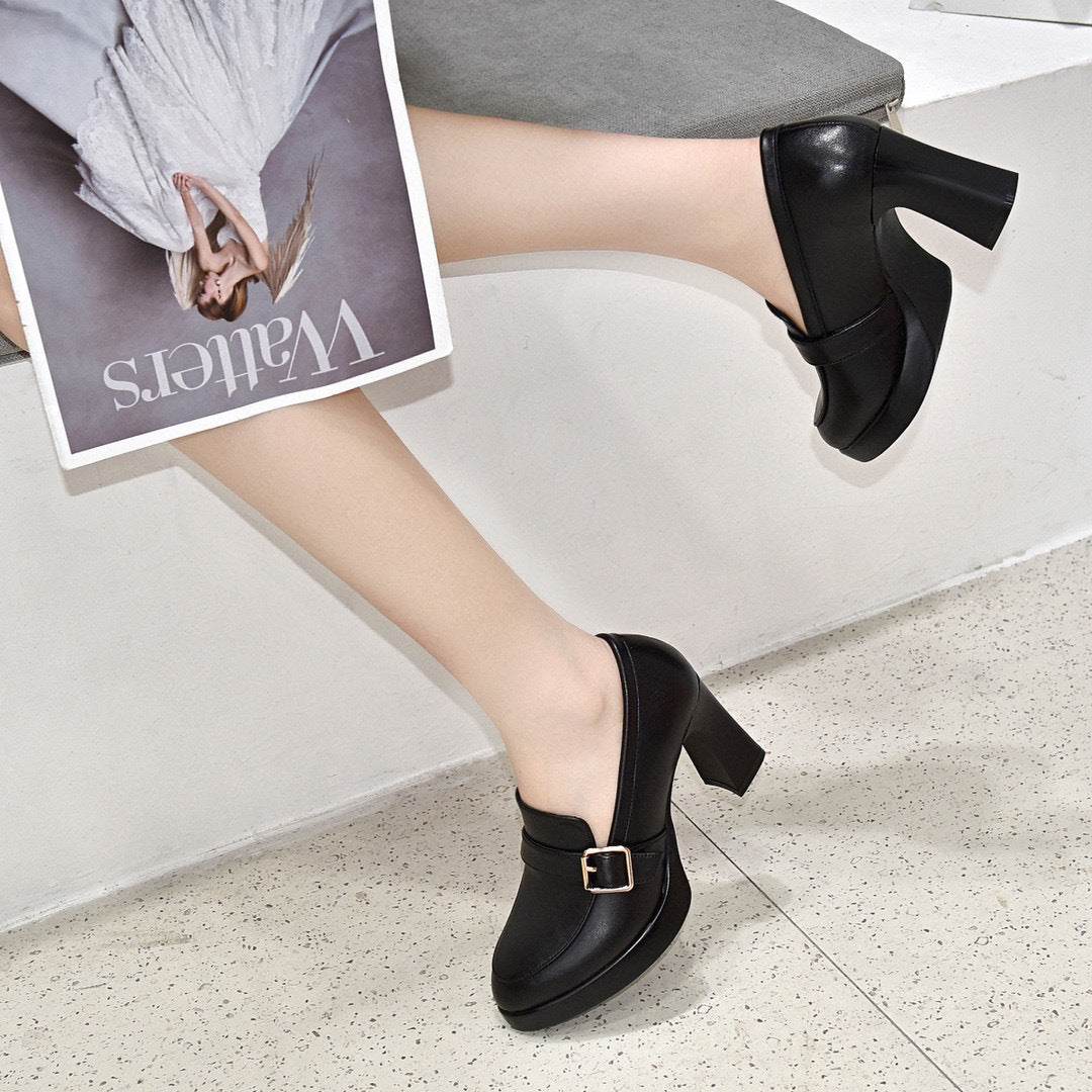Elegante High Heels Mit Schnallendetail
