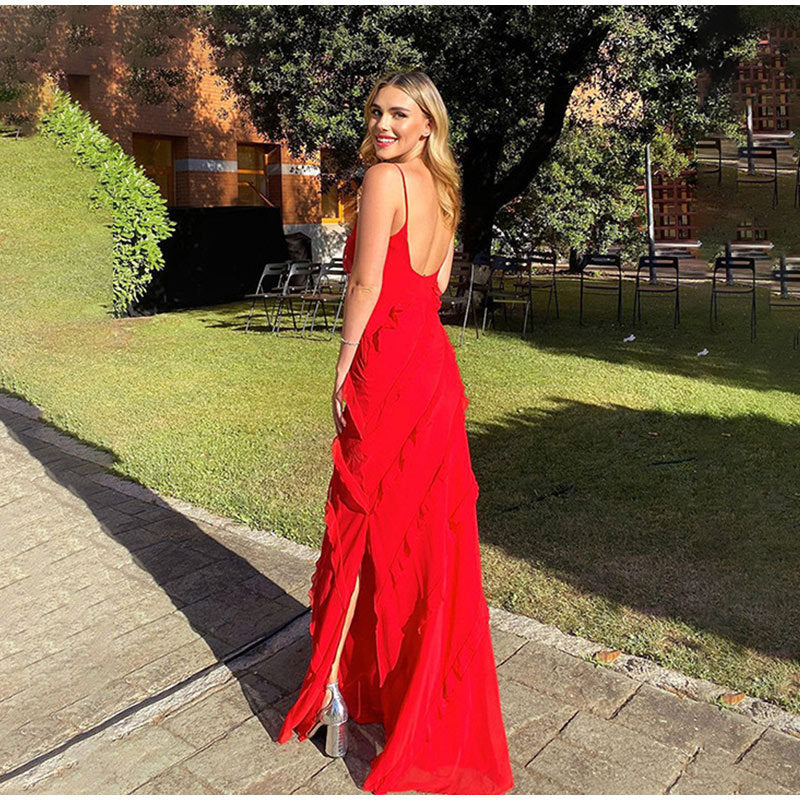 Gefüttertes Chiffonkleid Mit Seilträgern Und Rüschendetail