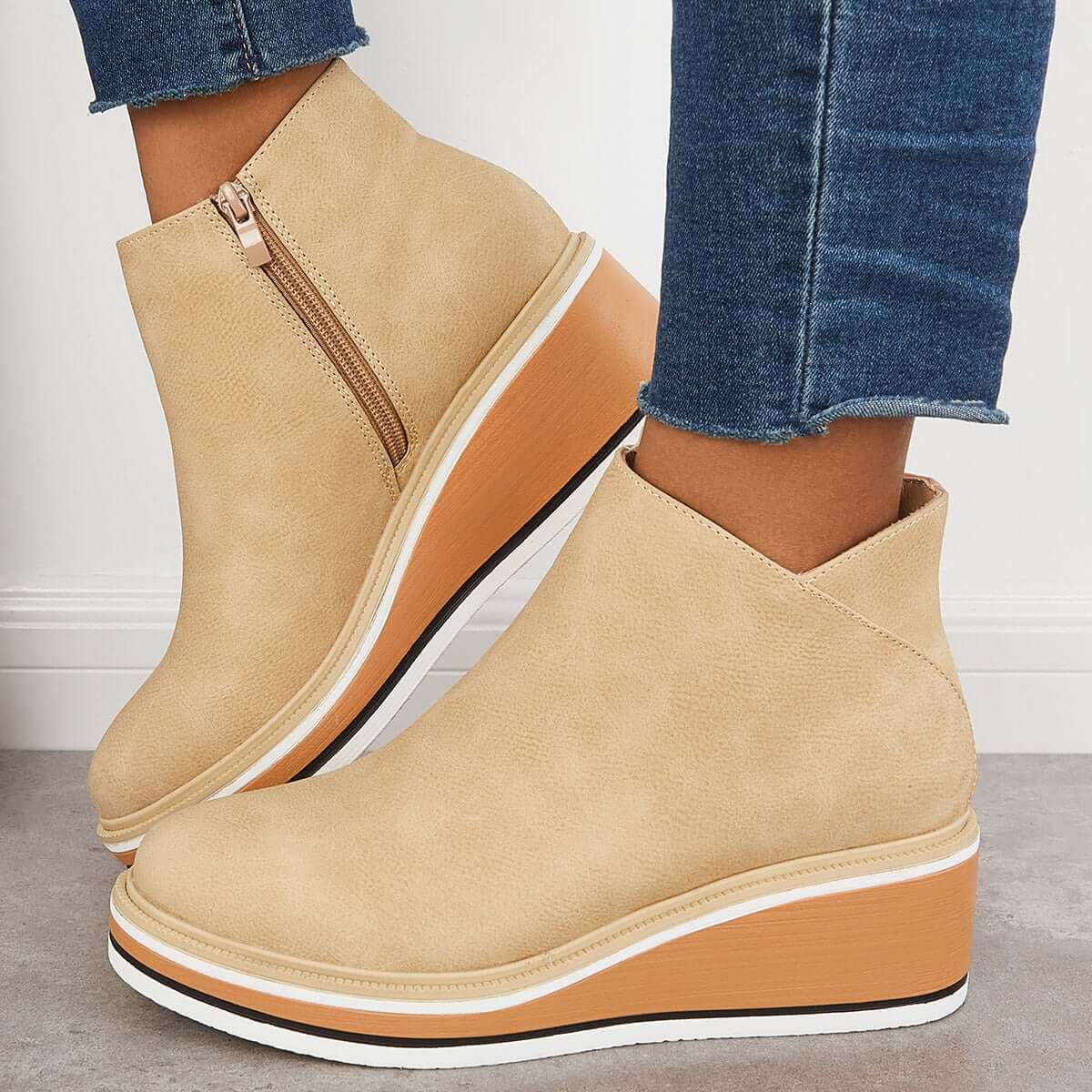 Stiefel Mit Reißverschluss İm Eleganten Design
