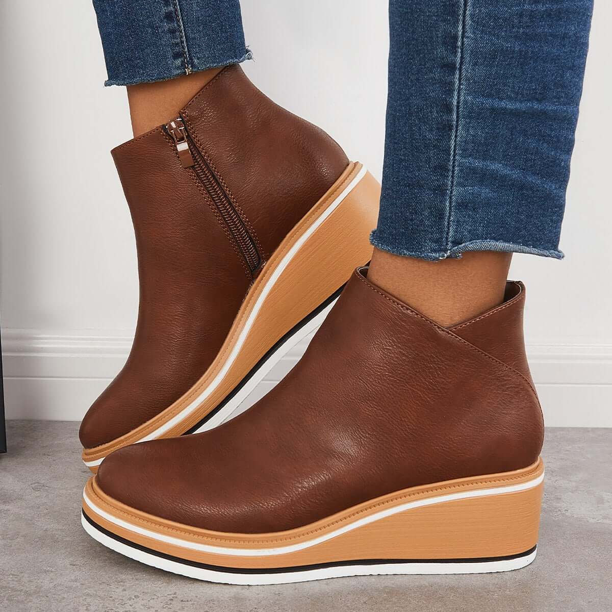 Stiefel Mit Reißverschluss İm Eleganten Design