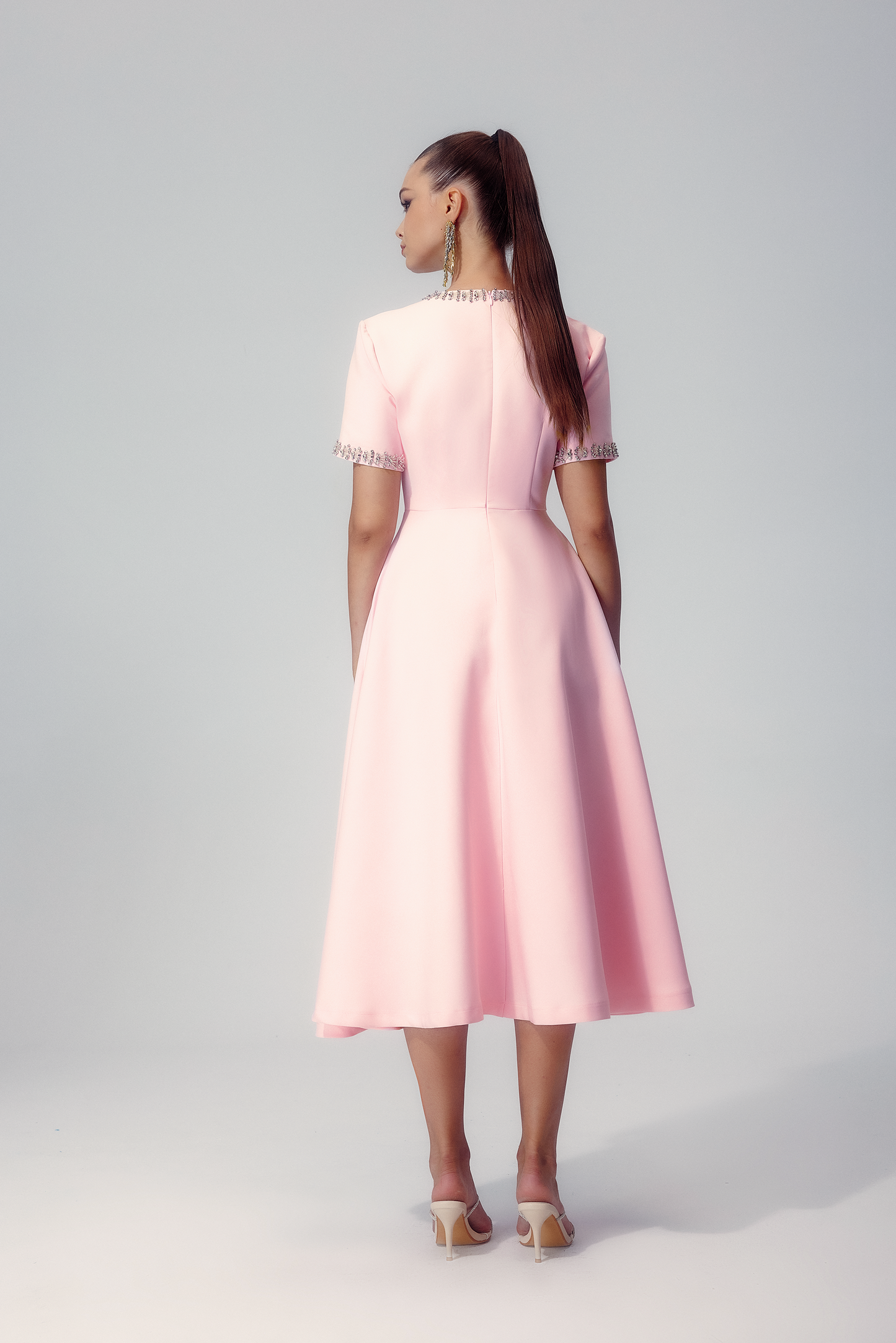 Midikleid Mit Schleife Und Kristalldetail