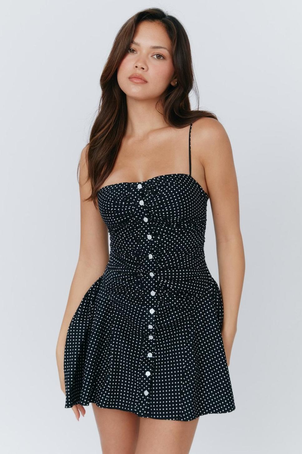 Minikleid Mit Punkten Und Gerafftem Detail