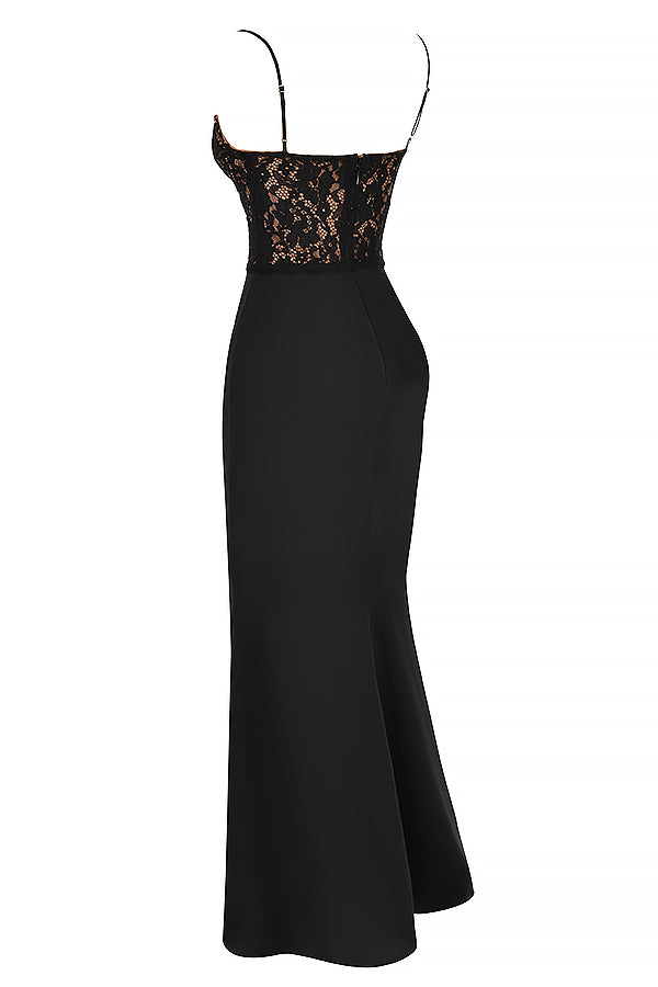 Elegantes, Figurbetontes Maxikleid Aus Spitze Mit Spaghettiträgern