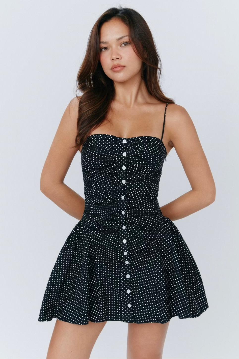 Minikleid Mit Punkten Und Gerafftem Detail