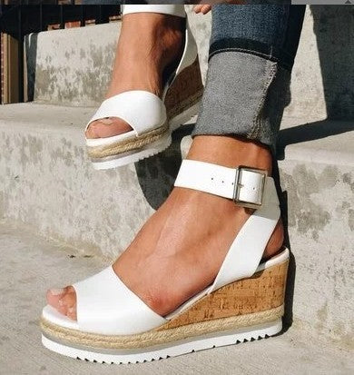 Elegante High Heel Sandaletten Mit Schnallendetail