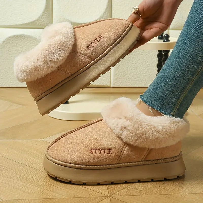 Stilvolle Plüschstiefel Mit Hoher Sohle