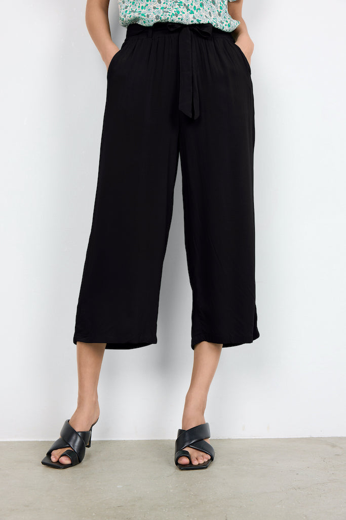 Elastische, Schlichte Viskose-Caprihose Für Damen