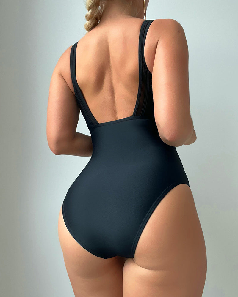 Transparenter Badeanzug Mit Stilvollem Design