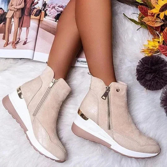 Stylische Design-Stiefel Mit Reißverschluss-Detail