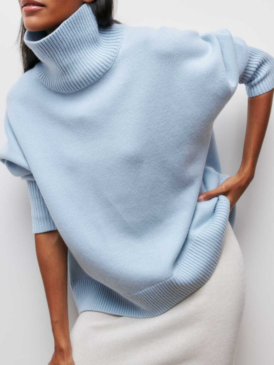 Pullover Mit Hohem Kragen Und Stilvollem Design