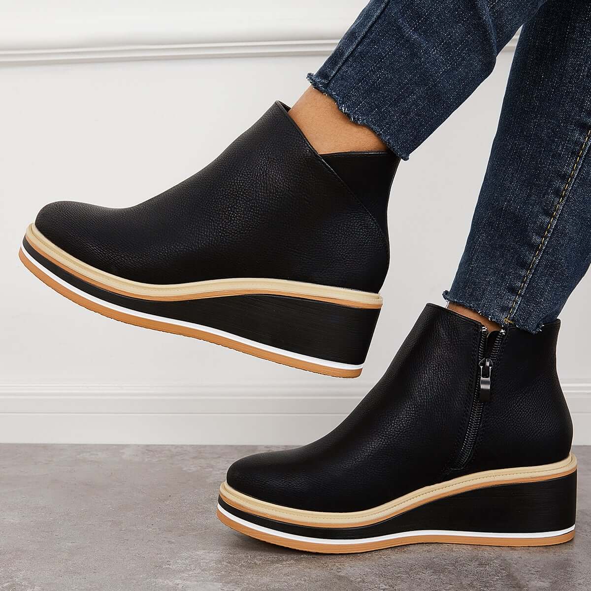 Stiefel Mit Reißverschluss İm Eleganten Design