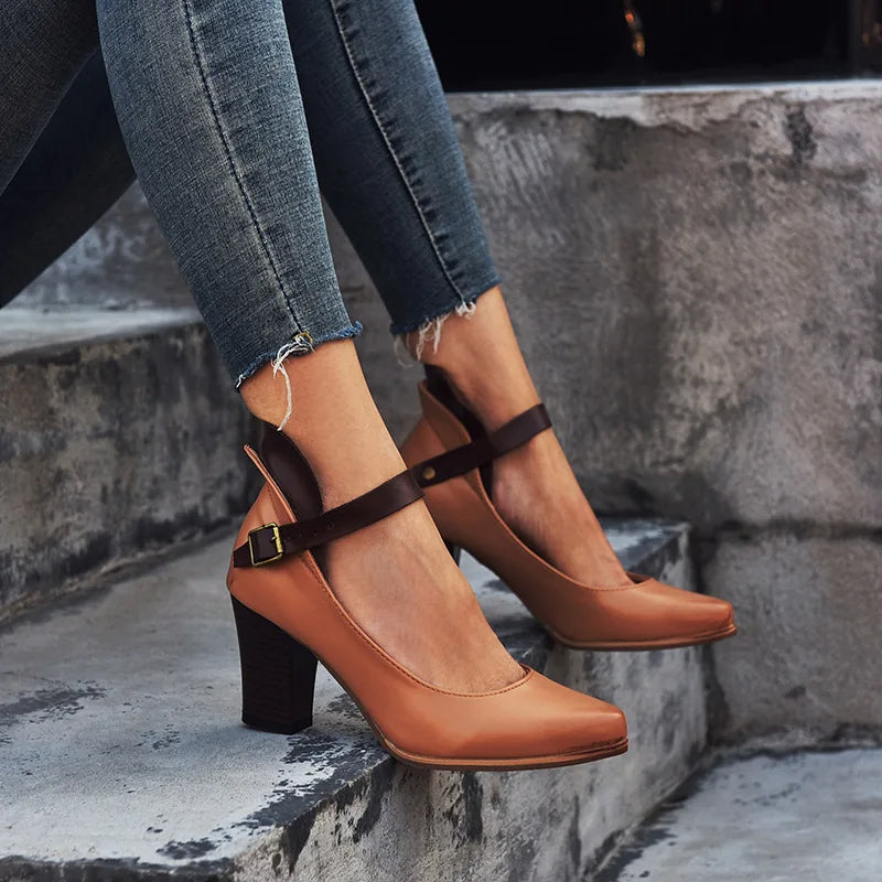 Stilvolle Und Bequeme High Heels