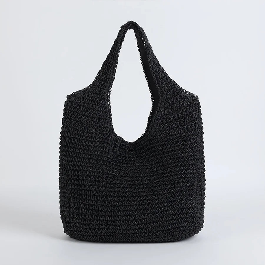 Stylische Strohtasche Mit Strickdetails