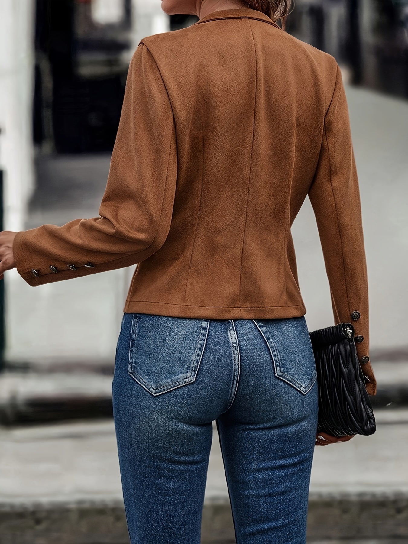 Stylische Designjacke Mit Knopfdetail