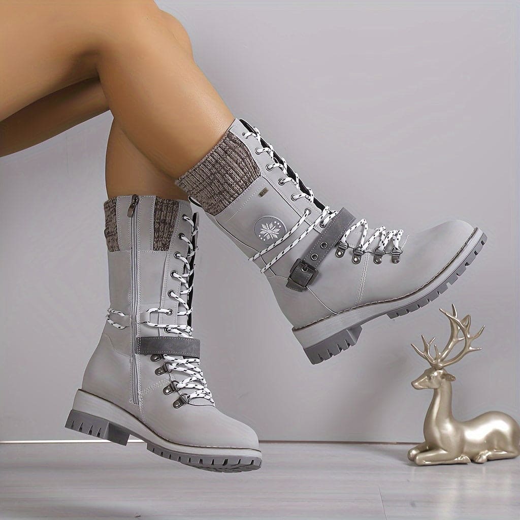 Stilvolle Thermostiefel Mit Strickdetails