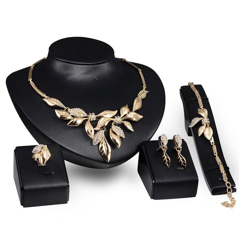 Vierteiliges Schmuckset