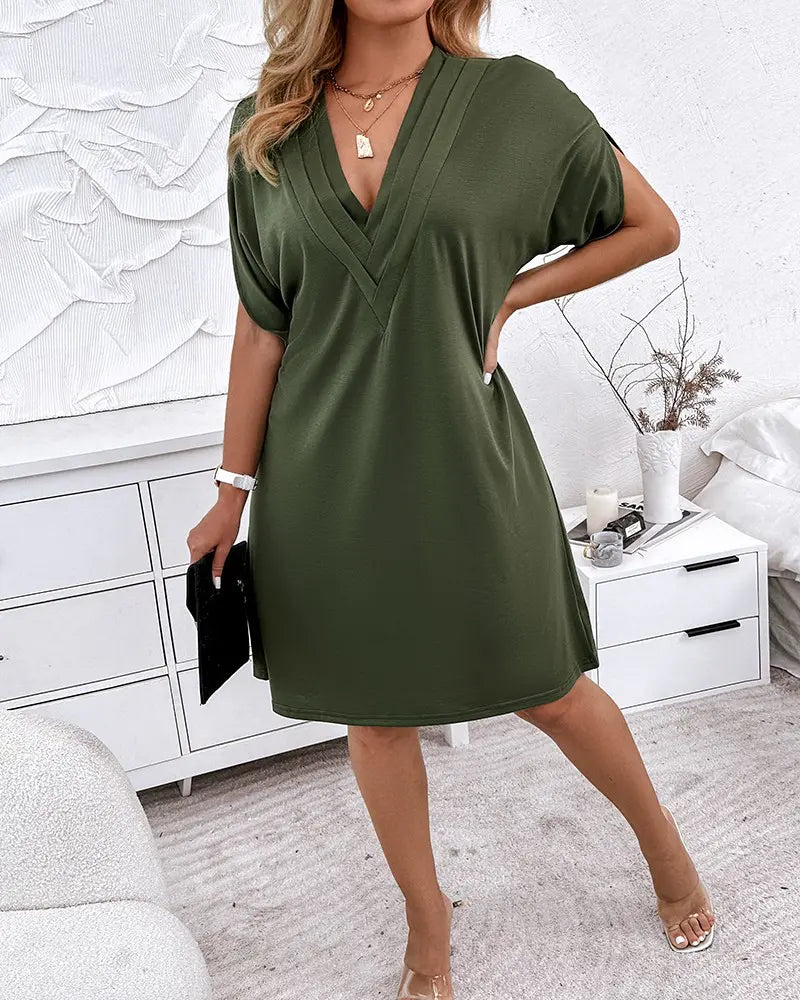 Stilvolles Und Bequemes Minikleid Mit V-Ausschnitt