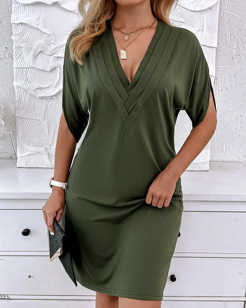 Stilvolles Und Bequemes Minikleid Mit V-Ausschnitt