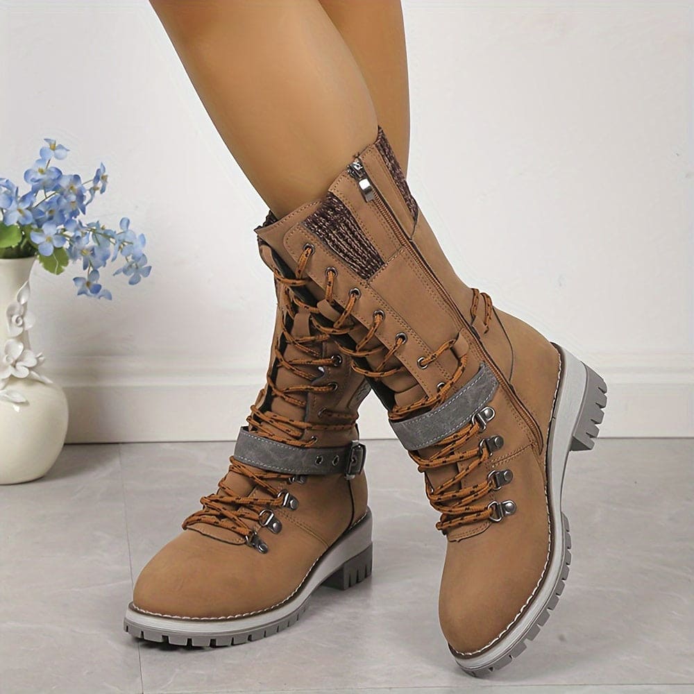 Stilvolle Thermostiefel Mit Strickdetails