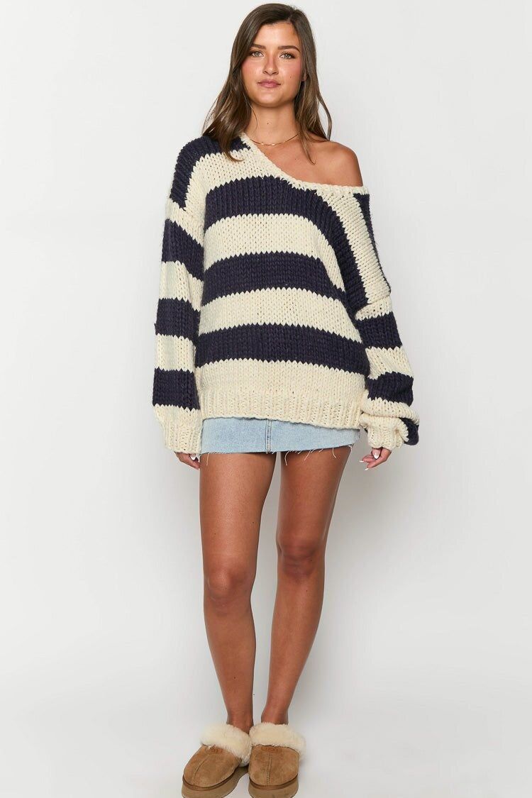 Edler Strickpullover Mit Streifenmuster