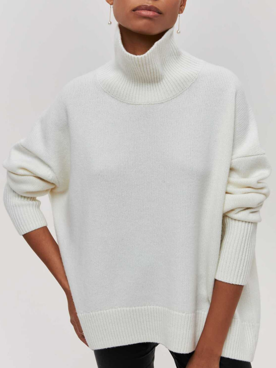 Pullover Mit Hohem Kragen Und Stilvollem Design