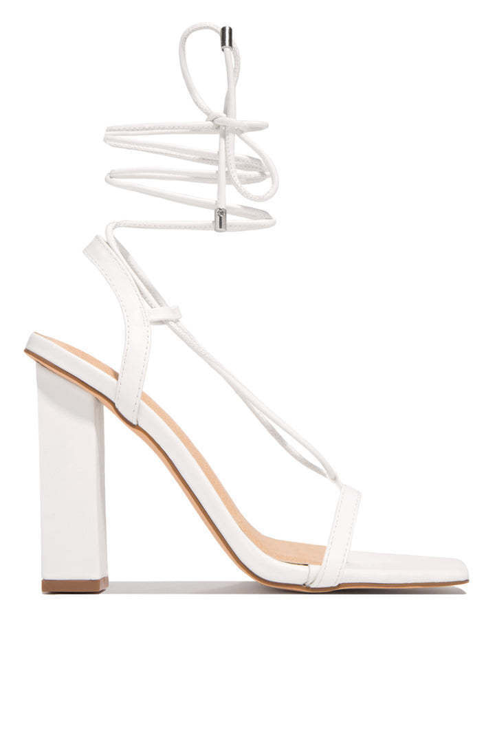Elegante High Heels Mit Knöchelriemen
