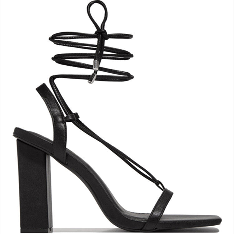 Elegante High Heels Mit Knöchelriemen