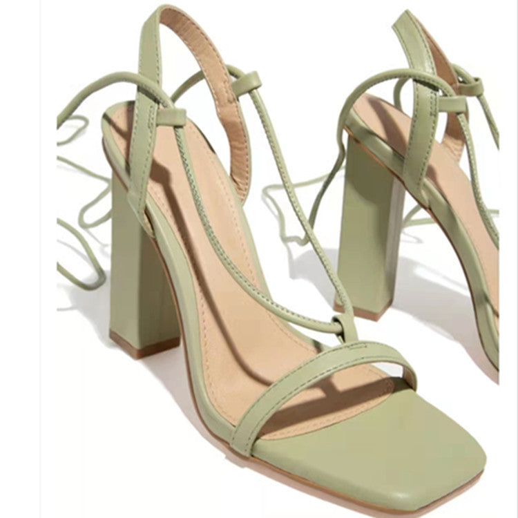 Elegante High Heels Mit Knöchelriemen