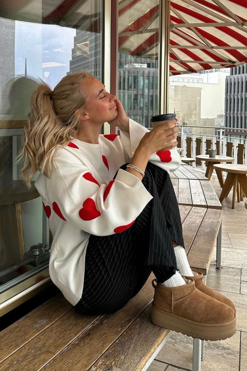 Eleganter Pullover Mit Herzmuster