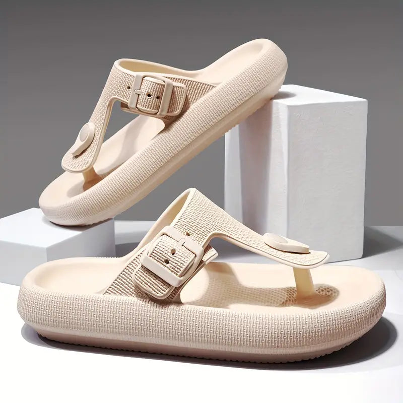 Elegante Slipper Mit Schnallendetail