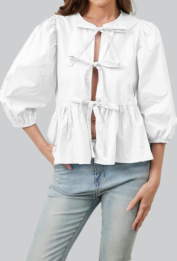 Kurze Bluse Mit Schleifendetail Und Rüschen