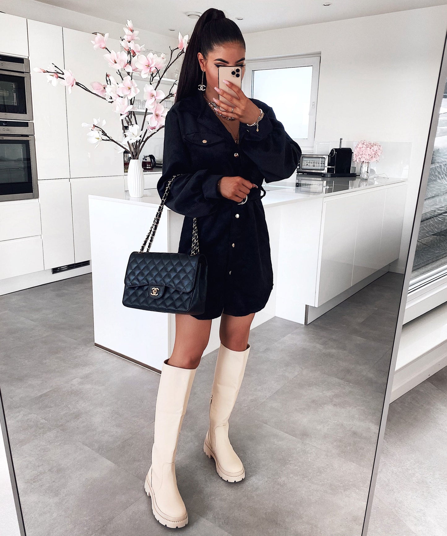 Stilvolle Stiefel İm Schlichten Design