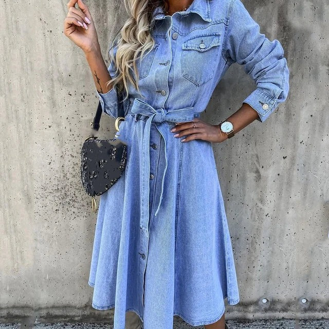 Elegantes Denim-Midikleid