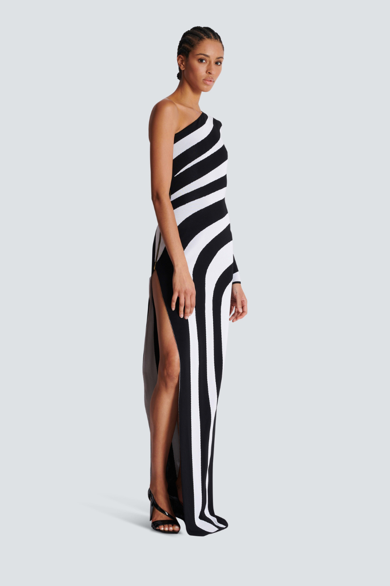 Asymmetrisches Maxikleid Mit One-Shoulder-Schlitz Und Streifen