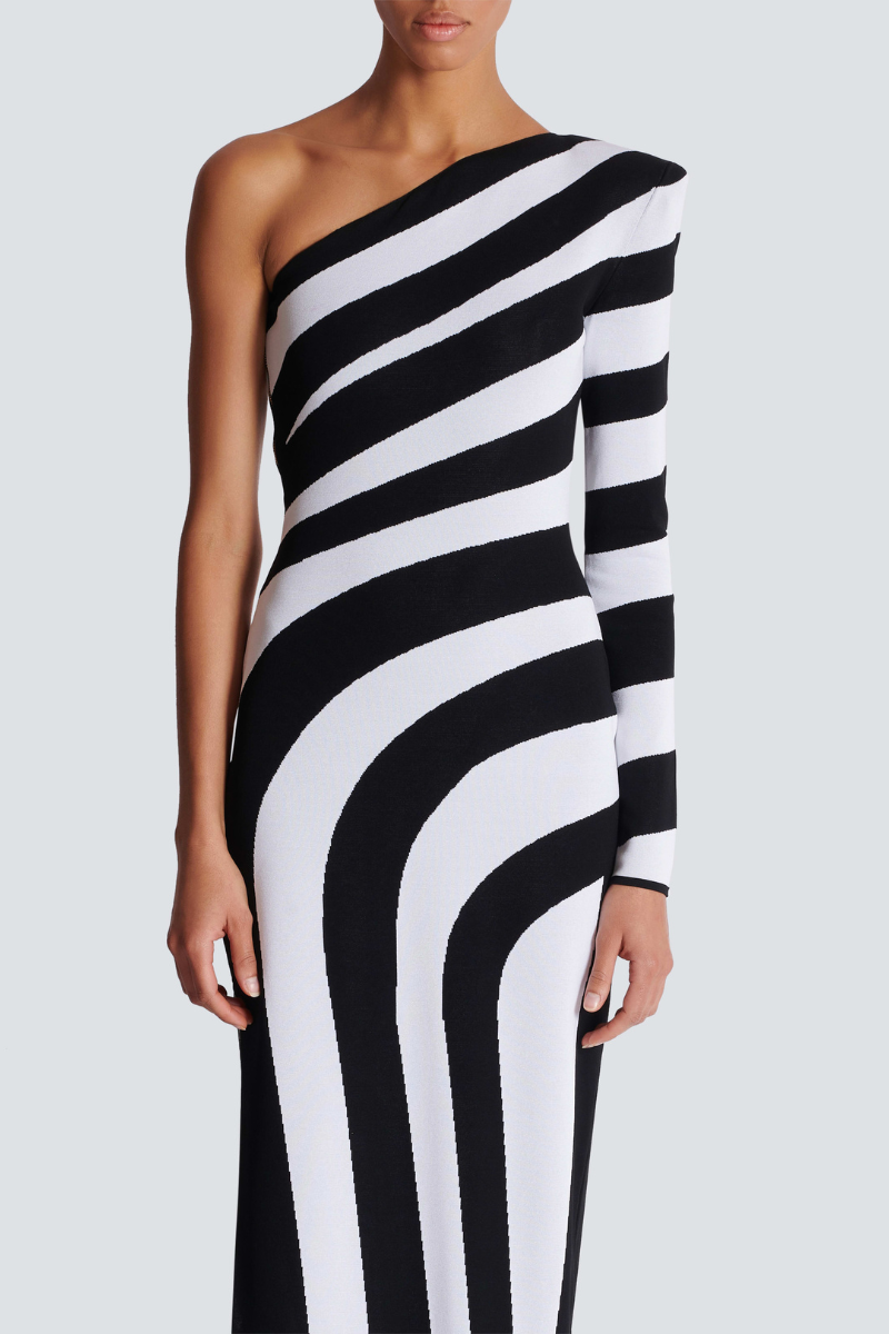 Asymmetrisches Maxikleid Mit One-Shoulder-Schlitz Und Streifen