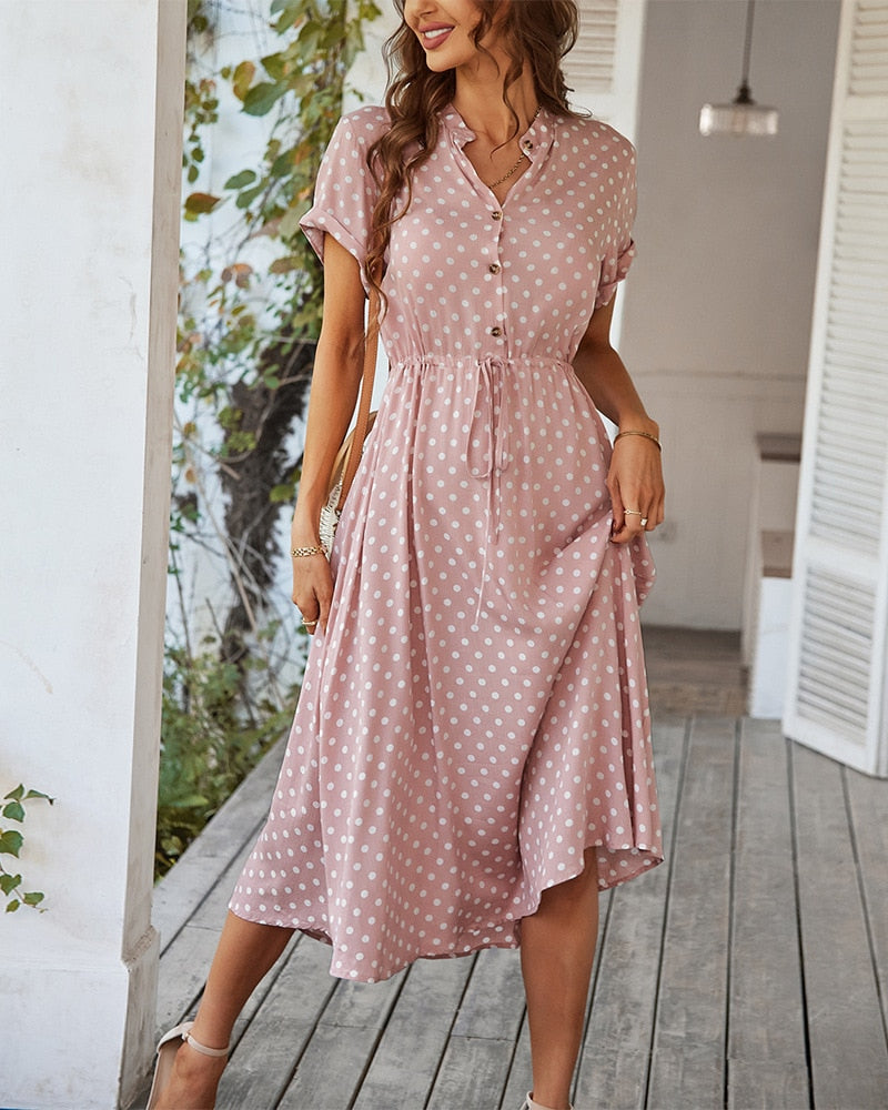 Kleid Mit Hemdkragen Und Punkten