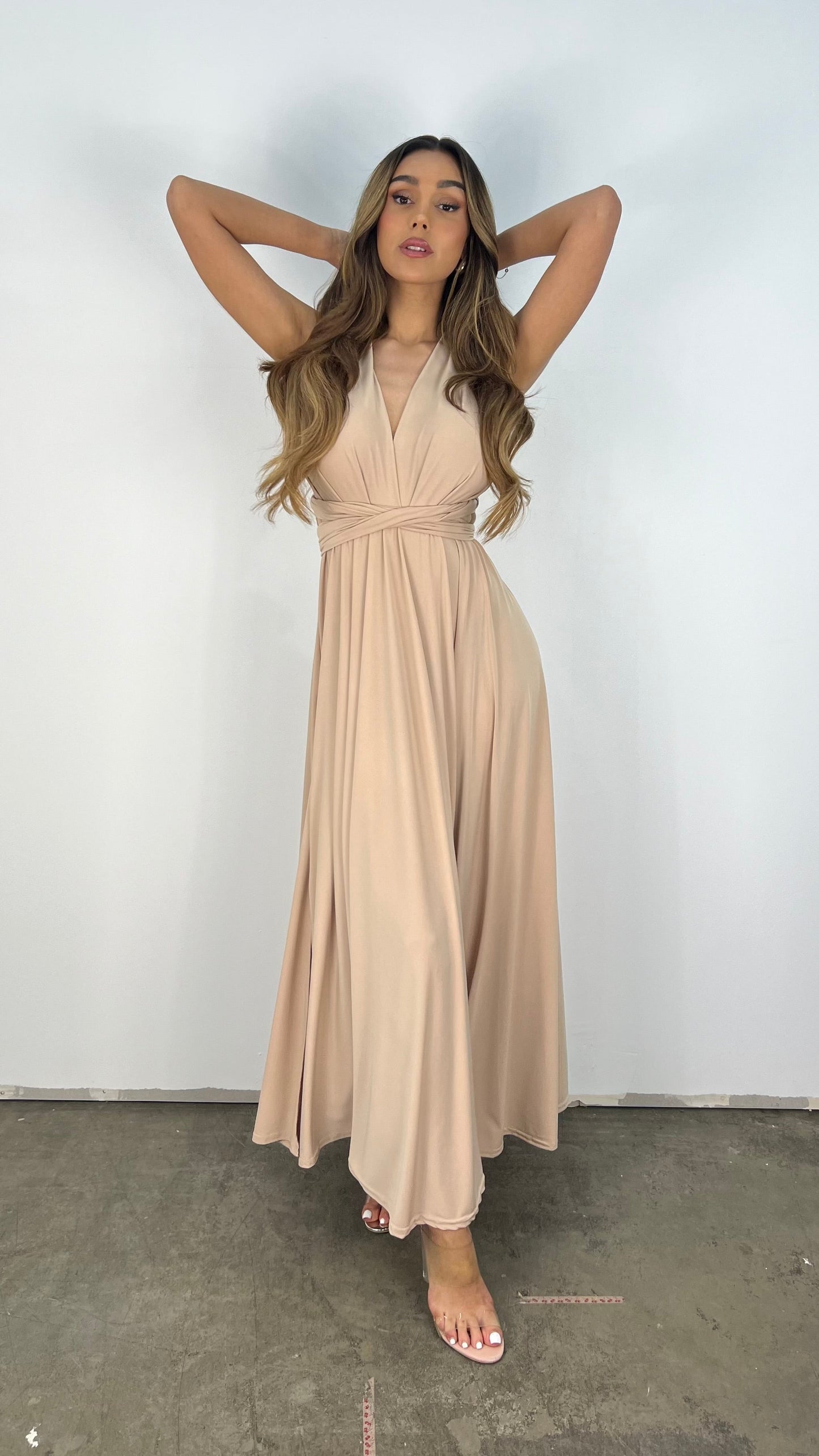 Rückenfreies Maxikleid Mit Plissee-Details
