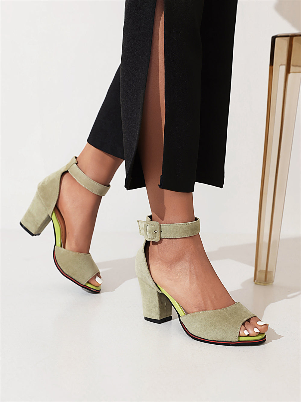 Wildleder-Pumps Mit Offener Spitze