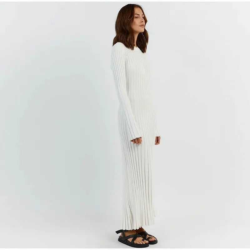 Elegantes Strickkleid Mit Rundhalsausschnitt