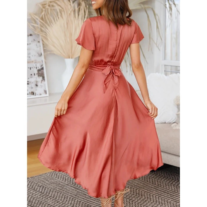 Elegantes Midikleid Mit Taillenschnürung