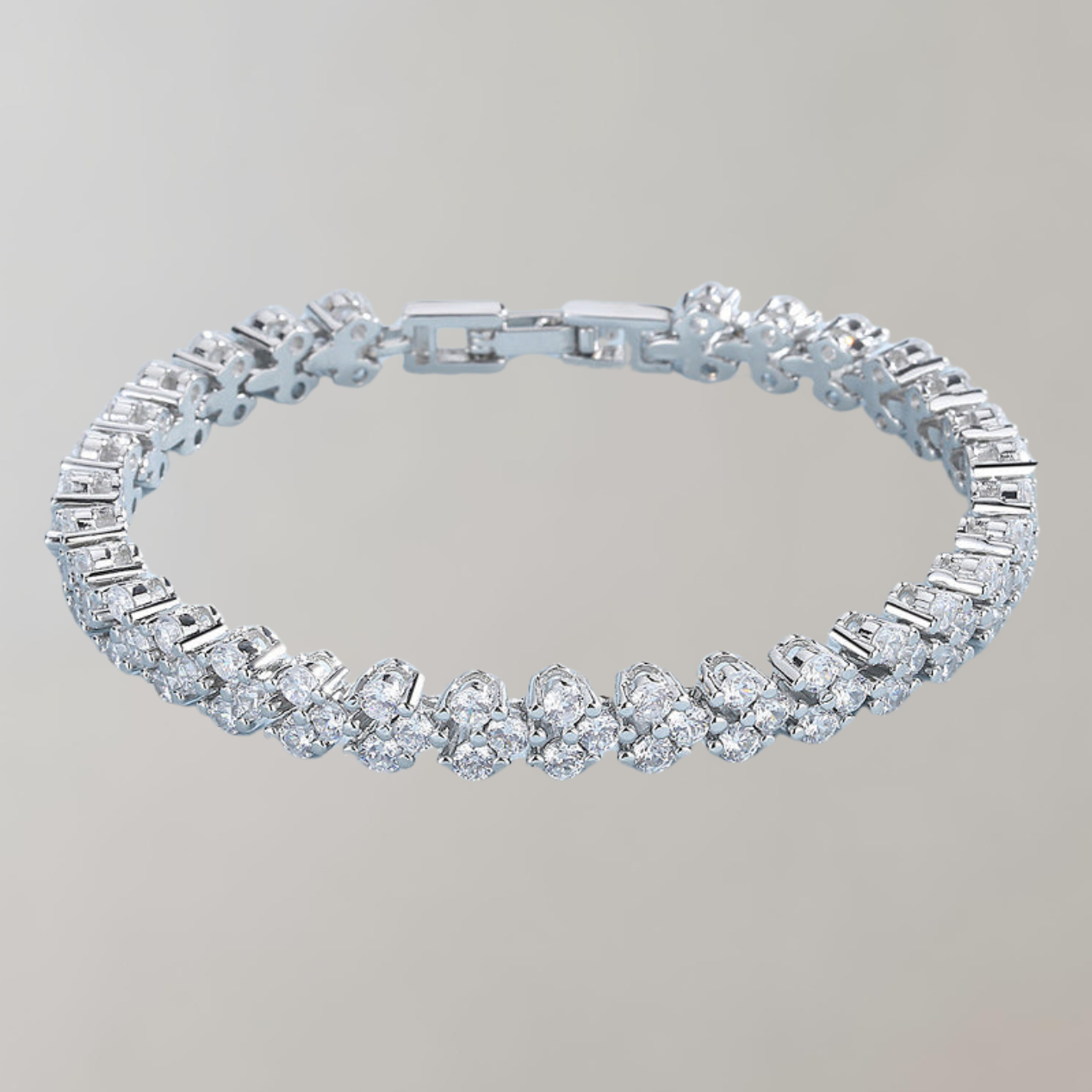 Tennisarmband Mit Leuchtendem Herz Und Zirkoniastein