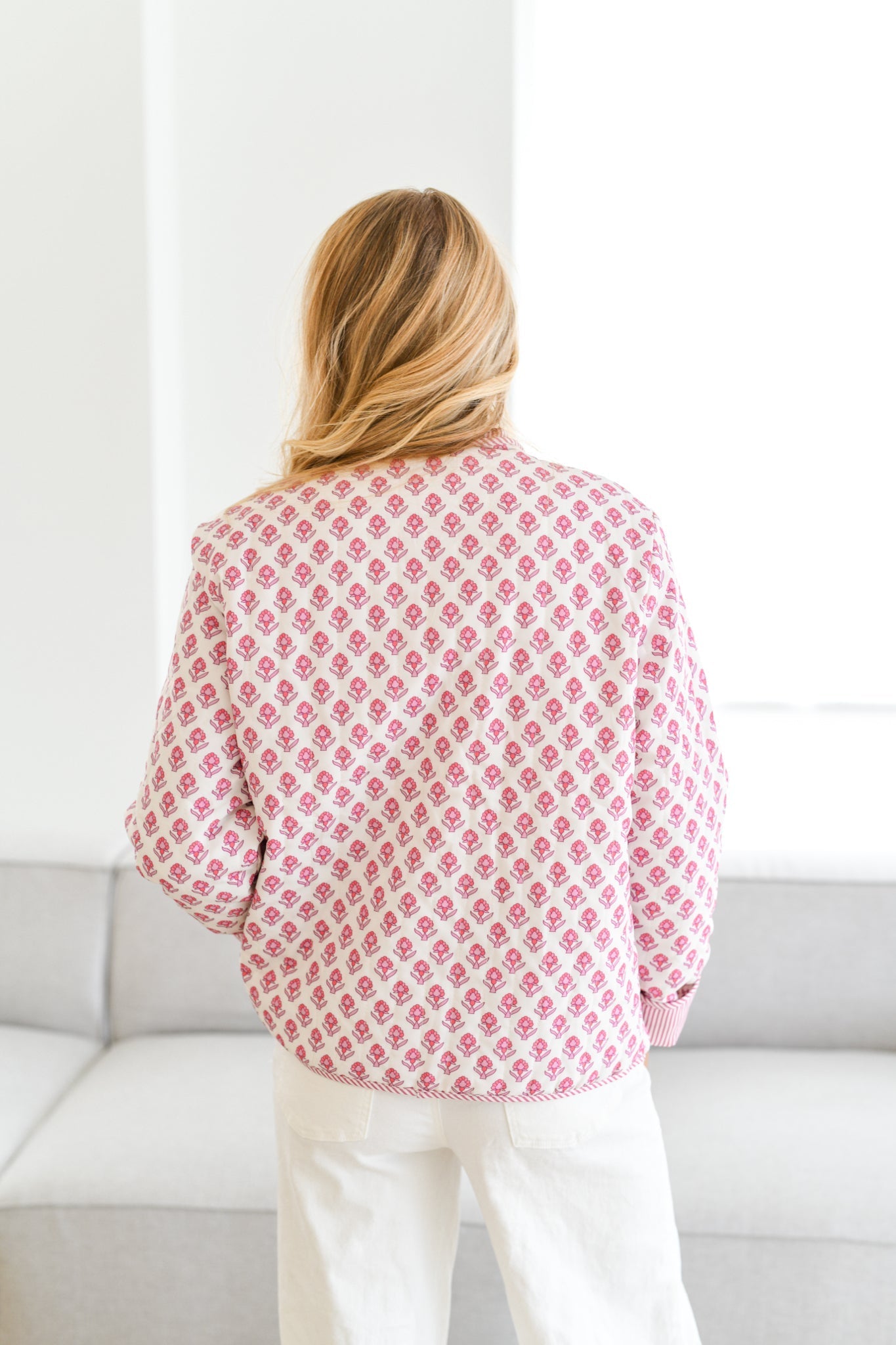 Rosa Elegante Jacke Mit Klassischem Kragen