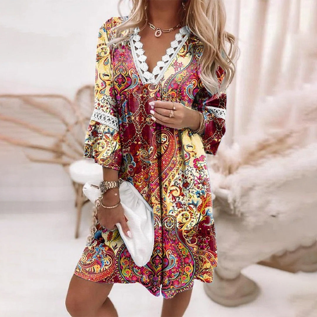 Besticktes Kleid Mit V-Ausschnitt