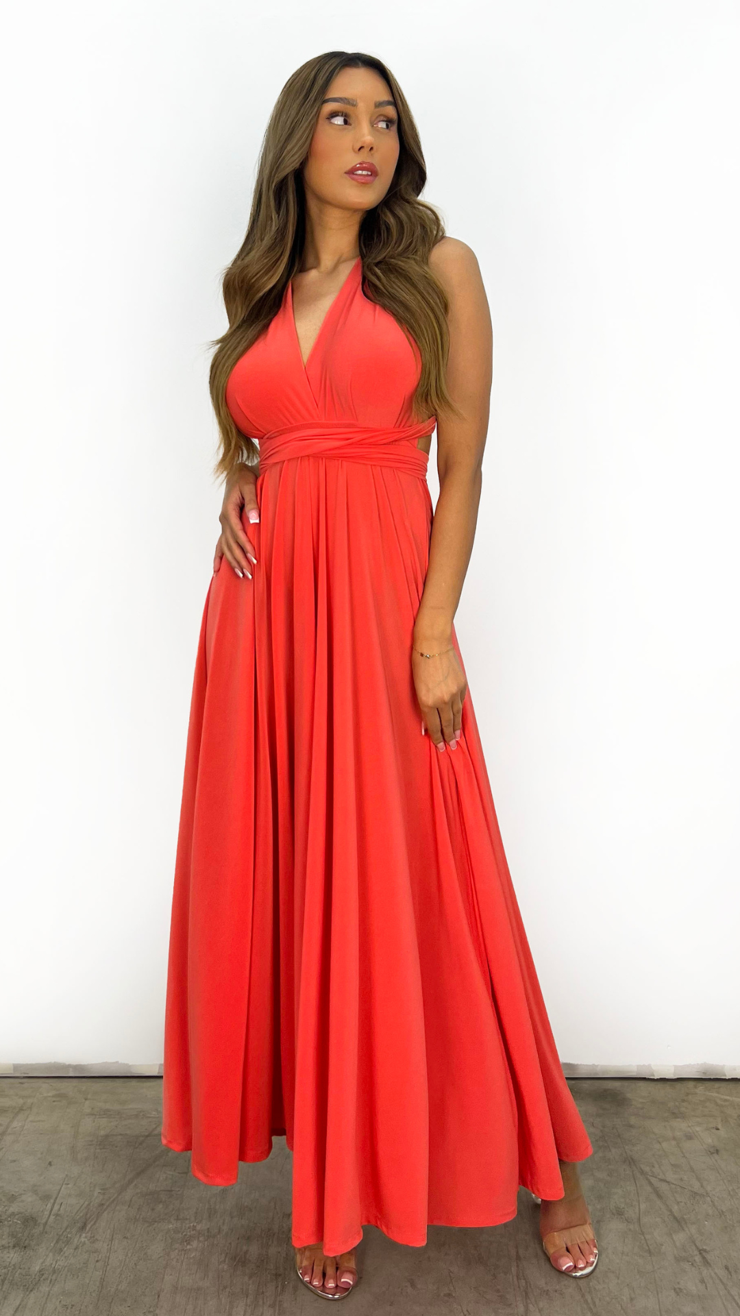 Rückenfreies Maxikleid Mit Plissee-Details