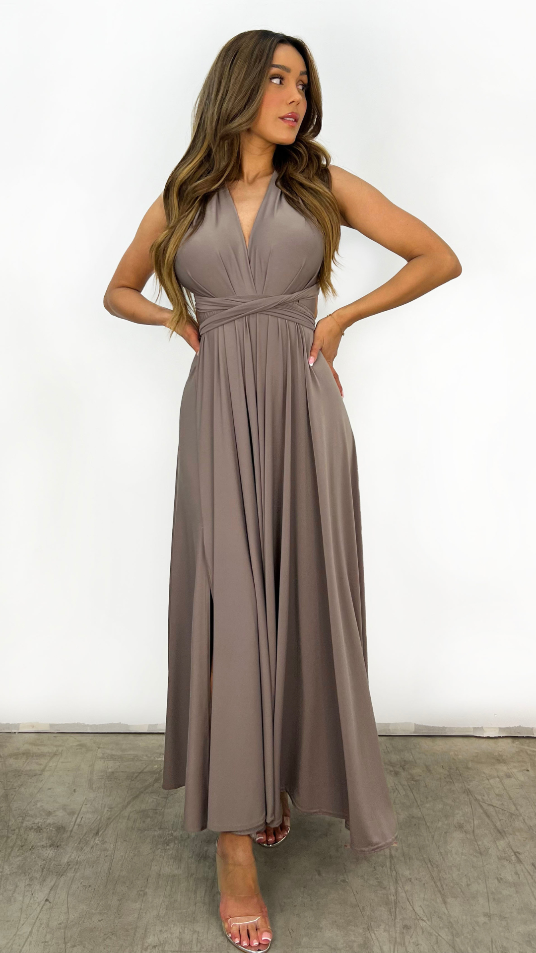 Rückenfreies Maxikleid Mit Plissee-Details