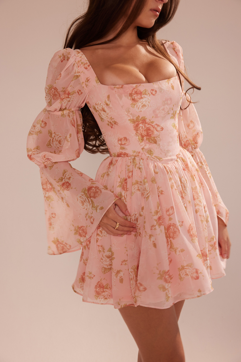 Minikleid Mit Eckigem Ausschnitt Und Blumenmuster