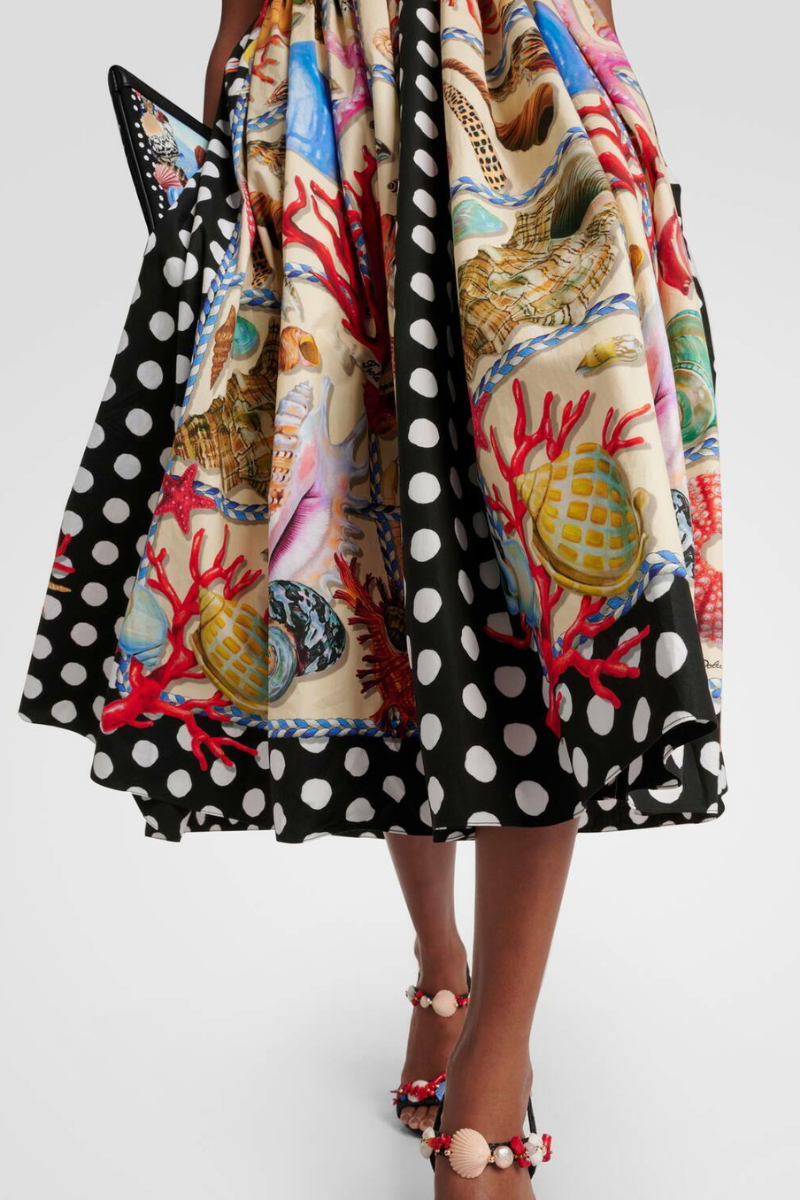 Midikleid Mit Quadratischem Ausschnitt Und Punktmuster
