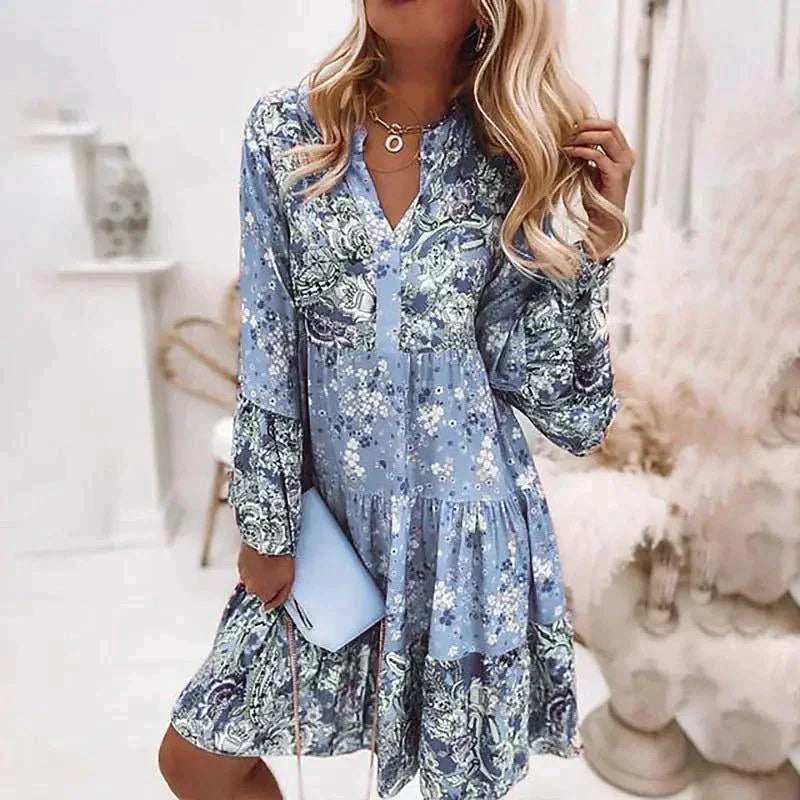 Sommerliches Kleid Mit Leuchtendem Glitzer Und Blumenmuster