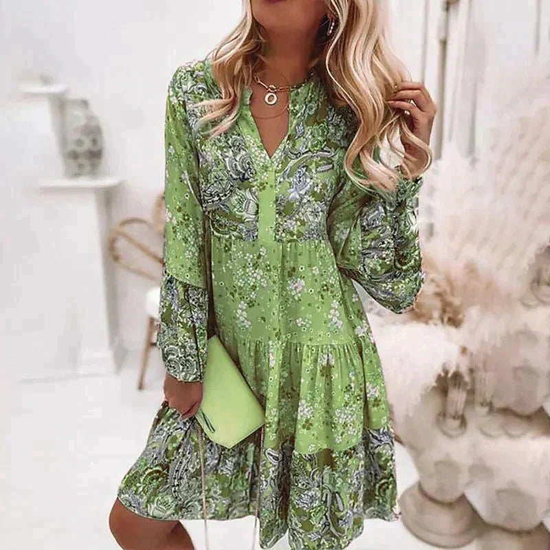 Sommerliches Kleid Mit Leuchtendem Glitzer Und Blumenmuster